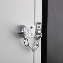 Door chain YALE WS6, activated